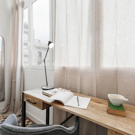 Mourene - 3 Bedrooms In Eixample Dreta