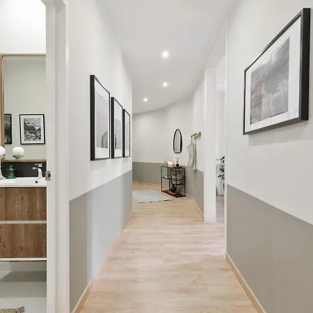Mourene - 3 Bedrooms In Eixample Dreta Барселона